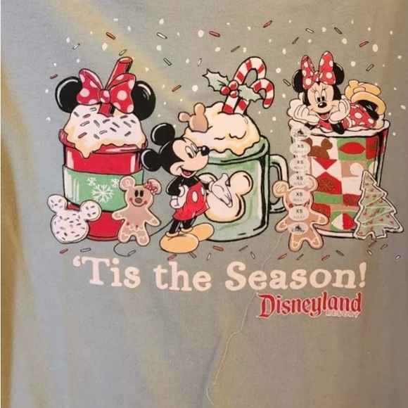 Disney Parks ‘Tis the season ‘Mickey & Minnie Christened Holiday T Shirt NEW - Picture 2 of 2